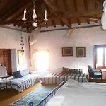 Byron's Sea View 3*
